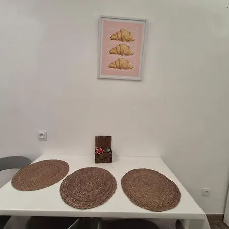Appartement V17 Evalley, Proche Grands Axes Ideal Pro *