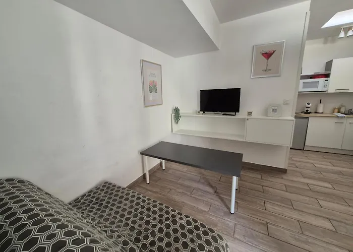 Apartment V17 Evalley, Proche Grands Axes Ideal Pro